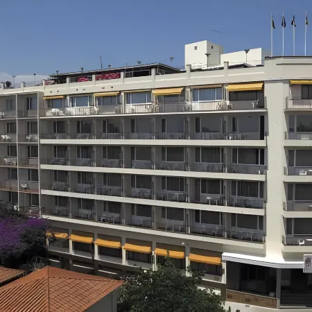 Hotel Lloret Santa Rosa by Pierre & Vacances Отели в г. Ллорет-де-Мар