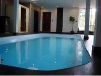 A l'Origine - Pool