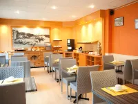 Hôtel Escale Oceania Lorient - Aamiainen