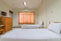 Grand Kembar Hotel Mitra RedDoorz