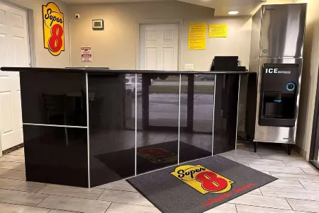 Super 8 by Wyndham Lafayette / Purdue Area