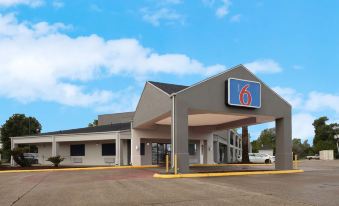 Motel 6 Lake Charles, La