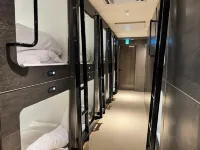 Capsule Hostel Suzumoriya - Capsule Hotels
