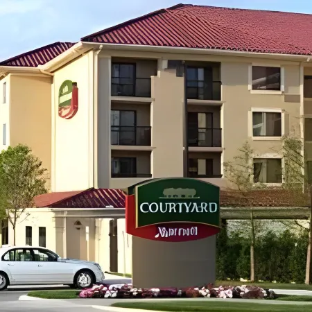 Courtyard Fort Worth I-30 West Near Nas JRB Отели рядом с достопримечательностью «Стадион Амон Картер»