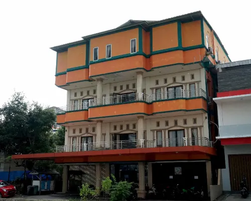 Hotel Golden Vella Hotels in Rangkui
