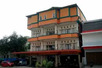 Hotel Golden Vella Các khách sạn ở Taman Sari