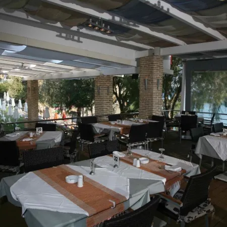 Hotel Glicorisa Beach