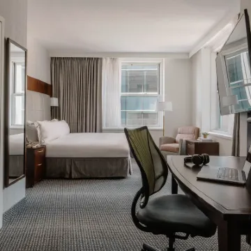 Club Quarters Hotel in Boston Hotels near Beacon Street