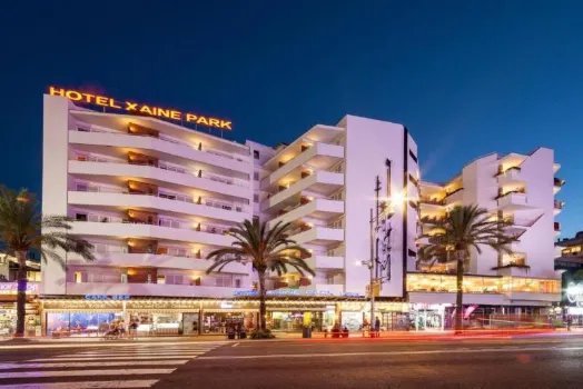 Hotel Xaine Park Hoteles cerca de Disco Colossos