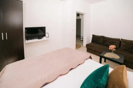 Comfort Apartment with Sea view & Pino Отели рядом с достопримечательностью «Ada Bojana»