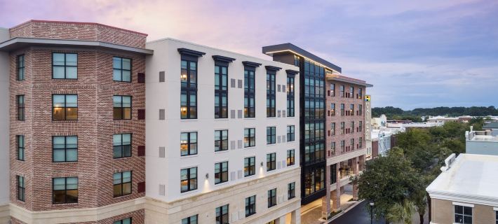 Hyatt Place Mount Pleasant Towne Centre Hotels in Mount Pleasant