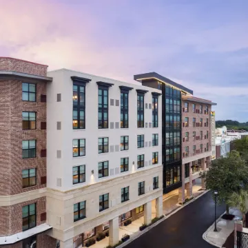Hyatt Place Mount Pleasant Towne Centre Hotels near Harris Teeter