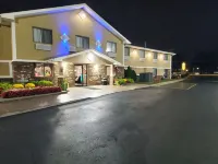 Super 8 by Wyndham Sterling Heights/Detroit Area Hotels in Macomb County