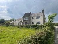 Ty Dderw Country Inn Hotels in Rhosgoch