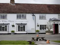 The White Horse Hotels in Singleton