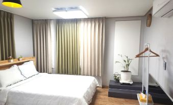 Taean Solbada Pension