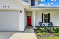 New Home in Pensacola-Perdido Key. 5 Min. to beach and fenced yard!