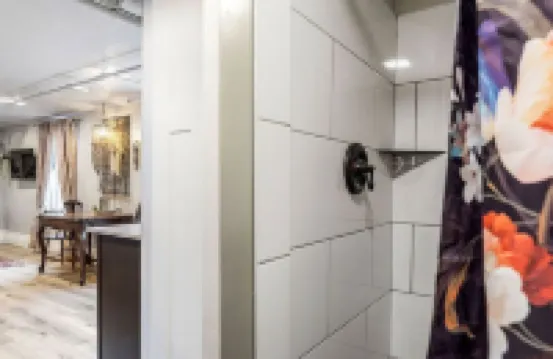 Remodeled studio -blocks from U of U - 45 min to Ski hills