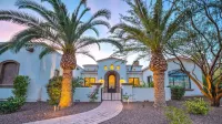 Entertainer's Paradise - Rooftop Firepit, Pool, Splash Pad, Sport Court, Casita