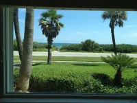 Spacious Oceanfront House has Private Pool, Ocean Deck and Panoramic Ocean Views