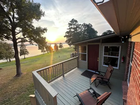 Lake O' The Pines Lake FrontTwo Bedroom Home - A Slice of Paradise