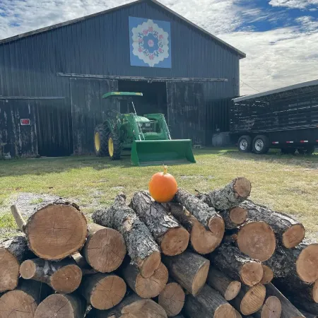 Franklin Ridge Farms Winchester ; Lexington 20 min Stanton 15min.