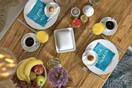 An oasis of well-being under thatch in idyllic and quiet Morsum