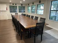 Lakefront, 8 beds, 3 bath, sleeps 18 , large living area, possible bunk room