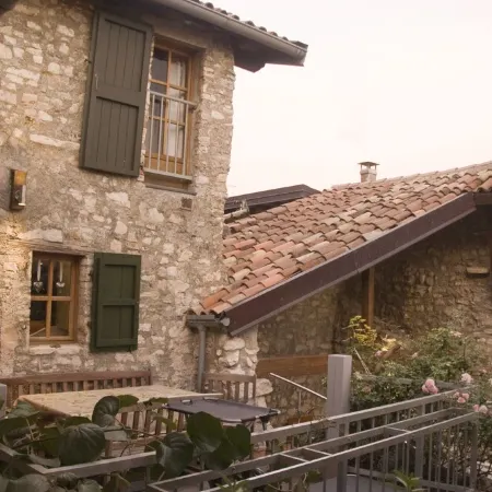 Holiday Home from the 15 century in the historic centre of Muslone