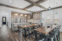 Golf Cart+Chair Srvc-Blue Barracuda-Roof Balcony+8 Kings+Pool+Hot Tub+Pool Table