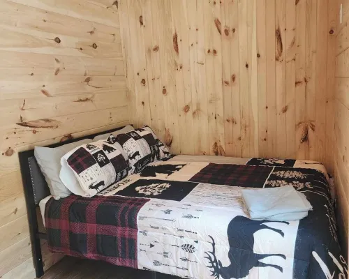 New 1 Bedroom Container Cabin with Direct Trail Access (Cabin 3) Hotels in Errol