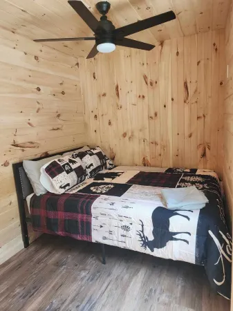 New 1 Bedroom Container Cabin with Direct Trail Access (Cabin 3)