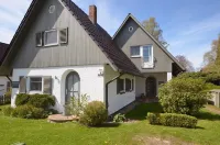 Vacation home Baltic Sea for 4 - 6 pers. in quiet top location - 200 m to the beach