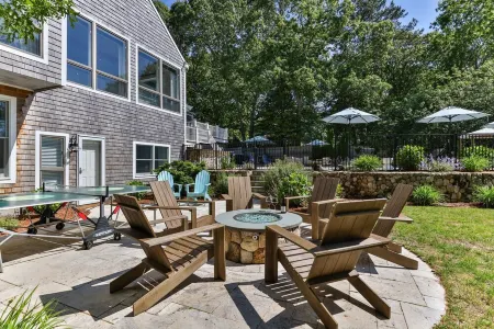4BR 4BA Osterville home with pool, hot tub, game room-minutes from the beach!