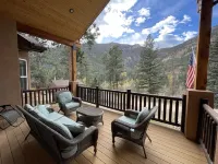 Perfect Pike's peak basecamp location & spacious luxury for active family/group