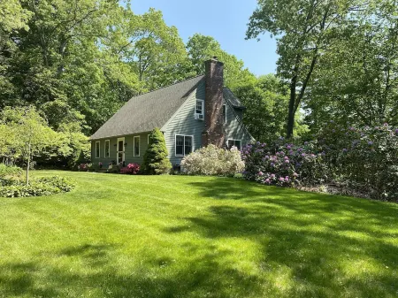 Secluded 2-Acre Lakefront Home! Book Your Getaway!