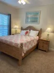 Gorgeous Ocean Views - 1 min walk to beach access! - 2-Star