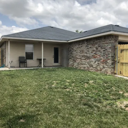 McKinley House - Garage, Gym and Fenced Back Yard