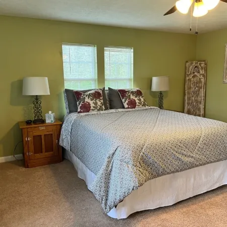 Mule Town Cottage, Historic Columbia TN. 3BR/2BA