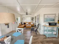 Trendy Loft w/ Energetic Outdoors - 5 min from the beach and pet friendly!