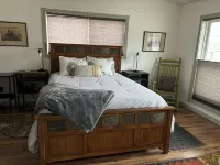 A peaceful one-bedroom house next to the Bitterroot Mountains Hotels near Calvary Chapel Bitterroot Valley