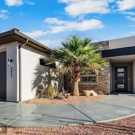 Ivins Oasis : Private Hot Tub & Pool