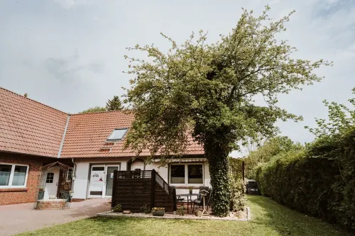 Quietly located vacation apartment, central yet in the middle of nature