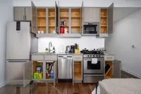 Tranquil Studio Haven with Private Balcony!