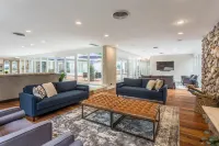 The Mohamad Ali Experience Hotels in Cherry Hill