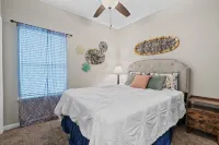 2 bed/2 bath, lake condo, ground floor, with boat slip, within 5 min. of bypass
