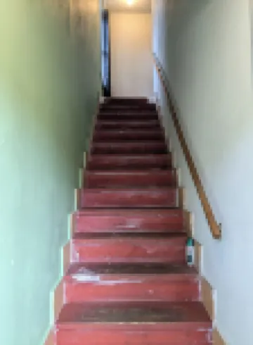 Cozy 2-bedroom apartment with WiFi, AC in welcoming Spring Green