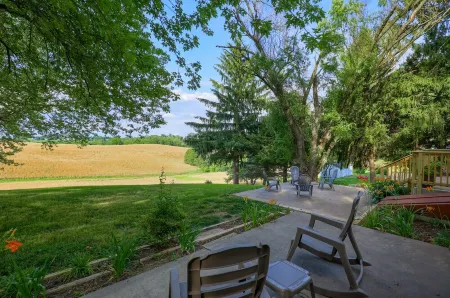 The Safe Harbor House / Country View / 3 Bed / 1 Bath