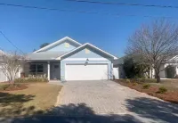 All dogs OK, infant/kid friendly, golf cart incl, 0.5 mi to beach