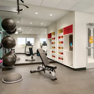 Tru by Hilton  Sebring